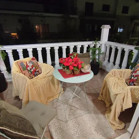 George's Family House *