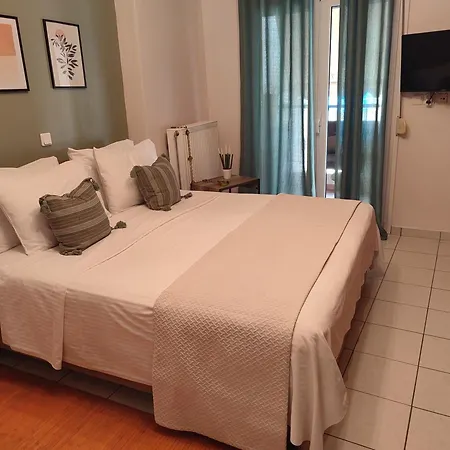 George's Family House Apartamento Larissa