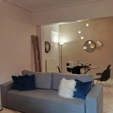 Apartament George's Family House *