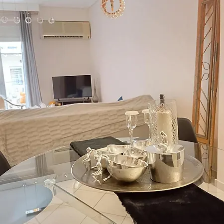 Apartament George's Family House