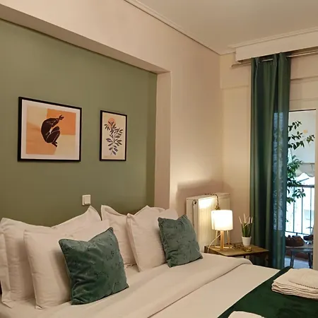 George's Family House Apartamento Larissa